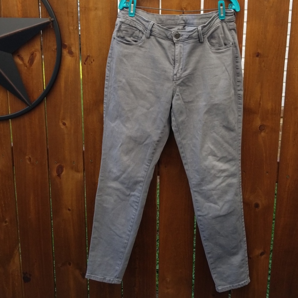 Gray Jeggings
